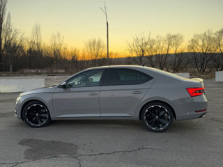 Skoda Superb foto 3