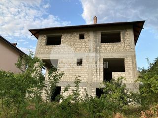 Or. Codru, duplex în regiune verde, 130 mp, 33000 € ! foto 1