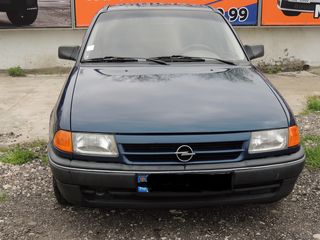 Opel Astra foto 4