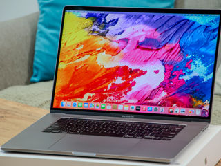 Macbook Pro 16 2020/ Core I7 9750H/ 16Gb Ram/ Radeon Pro 5300M/ 500Gb SSD/ 16" Retina/ 223Cycles!! foto 4