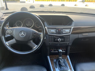 Mercedes E-Class foto 8