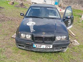 BMW 3 Series foto 4