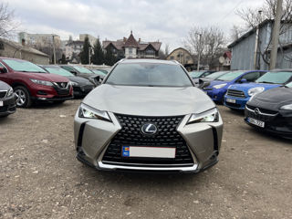 Lexus UX foto 2