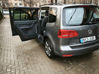 Volkswagen Touran foto 6