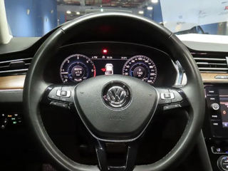 Volkswagen Passat foto 6