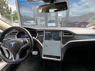 Tesla Model S foto 7