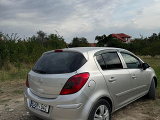 Opel Corsa foto 2