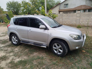 Toyota Rav 4 foto 3