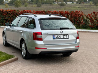 Skoda Octavia foto 4