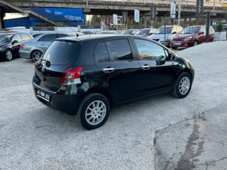 Toyota Yaris foto 7