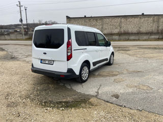 Ford Tourneo Connect foto 4