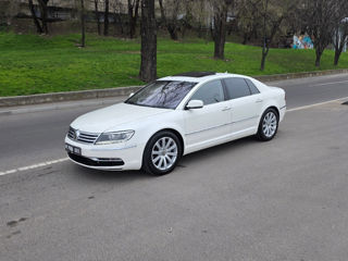Volkswagen Phaeton фото 0