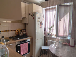 Ap. 3 cam., 64 м², 2/5 et.