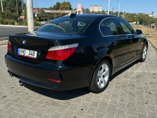 BMW 5 Series foto 3