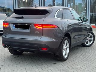 Jaguar F-PACE foto 4