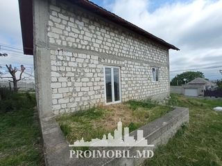 Colonița! Casă în 2 nivele, variantă sură, 150 mp + 4 ari! foto 2