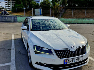 Skoda Superb foto 8