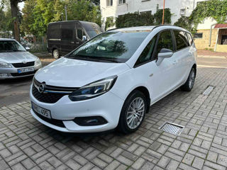 Opel Zafira foto 4