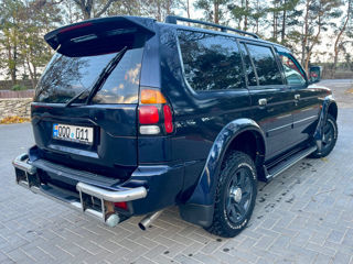 Mitsubishi Pajero Sport foto 4