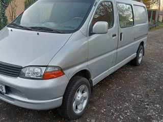 Toyota Hiace foto 3