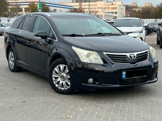 Toyota Avensis foto 5