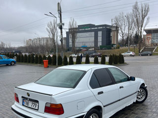 BMW 3 Series foto 5