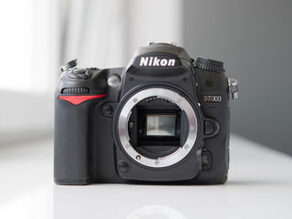 Nikon D7000 + grip Bălți foto 2