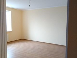 Apartament cu 2 camere, 72 m², Periferie, Codru, Chișinău mun. foto 5