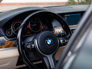 BMW 5 Series foto 12