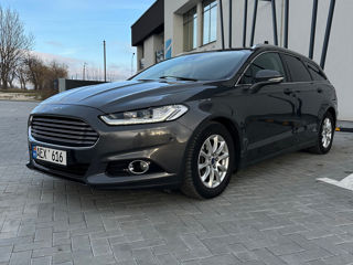 Ford Mondeo foto 2