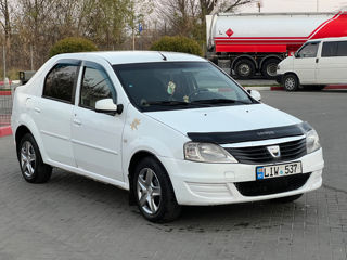 Dacia Logan foto 2