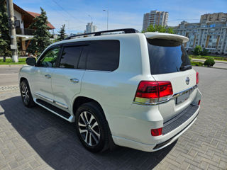 Toyota Land Cruiser foto 8