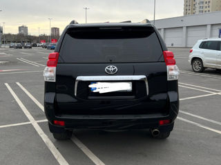 Toyota Land Cruiser Prado foto 3