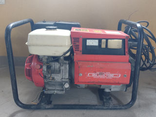 Generator electric cu aparat de sudura incorporat. foto 2