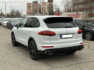 Porsche Cayenne foto 4