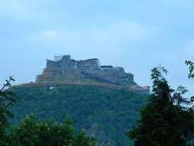 Excursie la castelul Corvinilor+cetatea Deva+manastirea Prislop-130 euro/1 pers foto 5