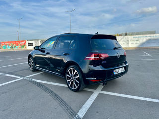 Volkswagen Golf foto 8