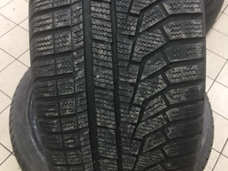 225/40 R18