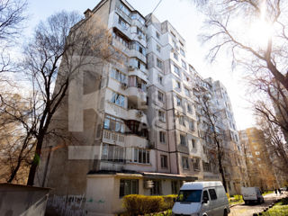 Apartament cu 2 camere, 50 m², Botanica, Chișinău foto 15