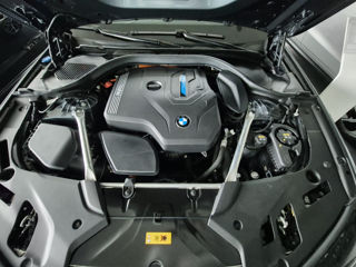 BMW 5 Series foto 19