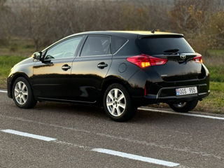 Toyota Auris foto 4