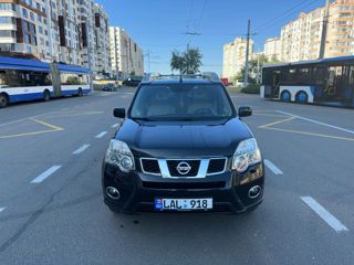 Nissan X-Trail foto 1