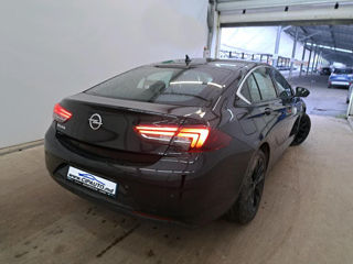 Opel Insignia foto 2