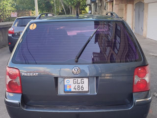 Volkswagen Passat foto 8