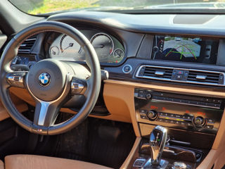 BMW 7 Series foto 14