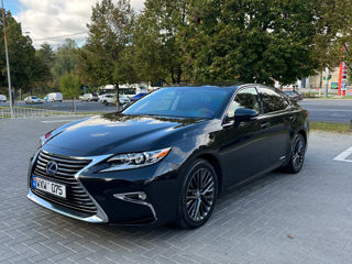 Lexus ES Series