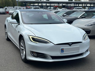 Tesla Model S foto 3