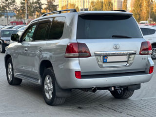 Toyota Land Cruiser foto 5