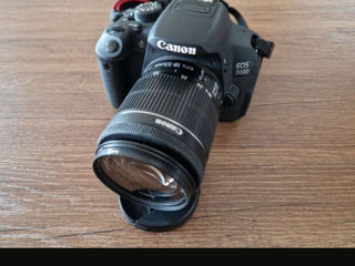 Canon EOS 700D foto 2