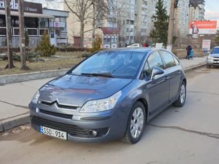 Citroen C4 foto 1